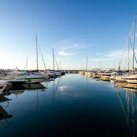 The Clover Boutique Banus Marbella